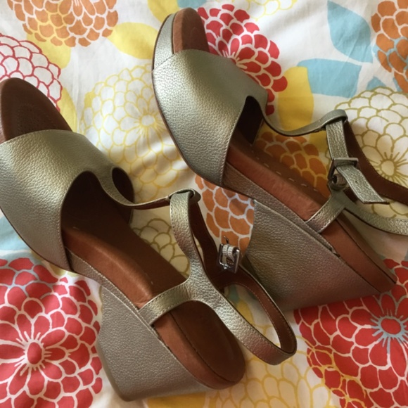 NIB gentle souls by Kenneth Cole sandals - Picture 5 of 8